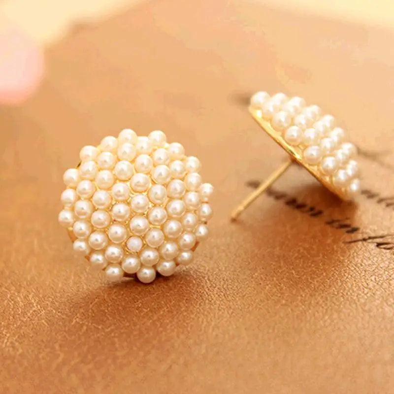 Ball Charming Stud Earrings